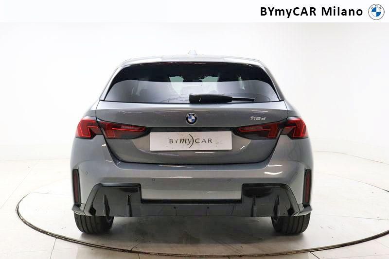 BMW Serie 1 118d MSport Pro auto https://cdn.bymycar.eu/it-bo/assets/images/vehicles/vd/3385/BMW-SERIE-1-F70-jpg-3.jpg