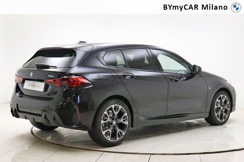 BMW Serie 1 118d MSport auto https://cdn.bymycar.eu/it-bo/assets/images/vehicles/vd/3426/BMW-SERIE-1-F70-jpg-7.jpg