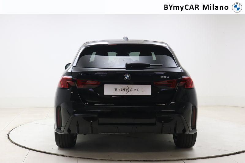 BMW Serie 1 118d MSport auto https://cdn.bymycar.eu/it-bo/assets/images/vehicles/vd/3427/BMW-SERIE-1-F70-jpg-3.jpg