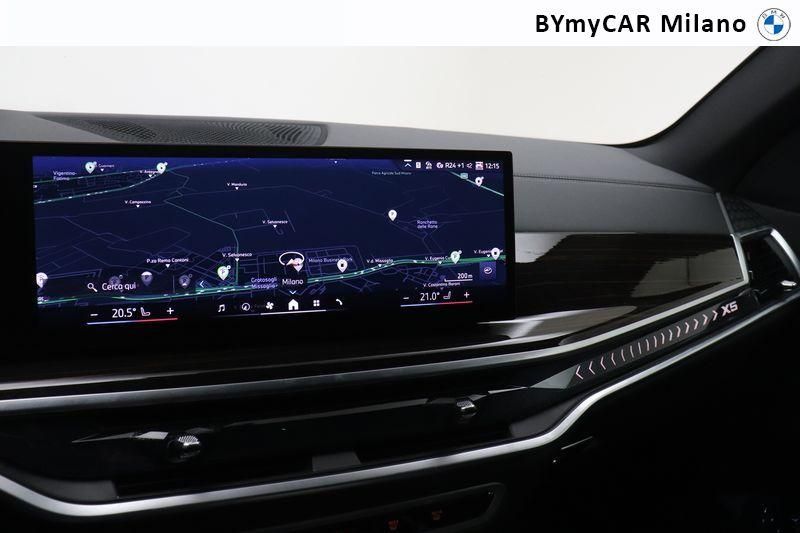 BMW X5 X5 xdrive50e MSport Pro auto https://cdn.bymycar.eu/it-bo/assets/images/vehicles/vd/3584/BMW-X5-G05-LCI-2023-jpg-14.jpg