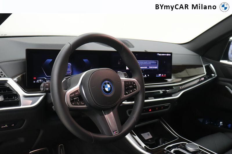 BMW X5 X5 xdrive50e MSport Pro auto https://cdn.bymycar.eu/it-bo/assets/images/vehicles/vd/3584/BMW-X5-G05-LCI-2023-jpg-3.jpg