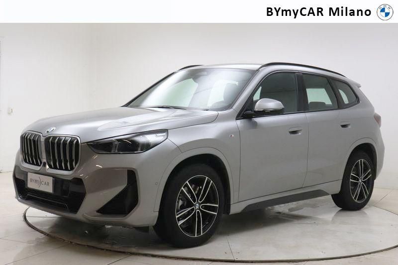 BMW X1 X1 sdrive20i mhev 48V MSport auto https://cdn.bymycar.eu/it-bo/assets/images/vehicles/vd/4047/BMW-X1-U11-jpg-0.jpg