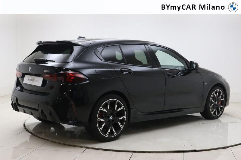 BMW Serie 1 120d 48V MSport auto https://cdn.bymycar.eu/it-bo/assets/images/vehicles/vd/4628/BMW-SERIE-1-F70-jpg-7.jpg