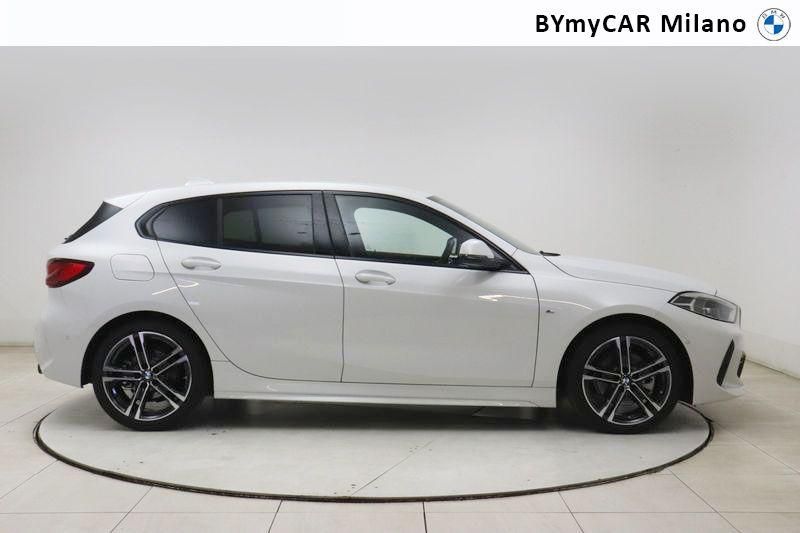 BMW Serie 1 118d Msport auto https://cdn.bymycar.eu/it-bo/assets/images/vehicles/vd/4776/BMW-SERIE-1-F40-jpg-6.jpg