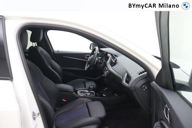 BMW Serie 1 118d Msport auto https://cdn.bymycar.eu/it-bo/assets/images/vehicles/vd/4838/BMW-SERIE-1-F40-jpg-8.jpg
