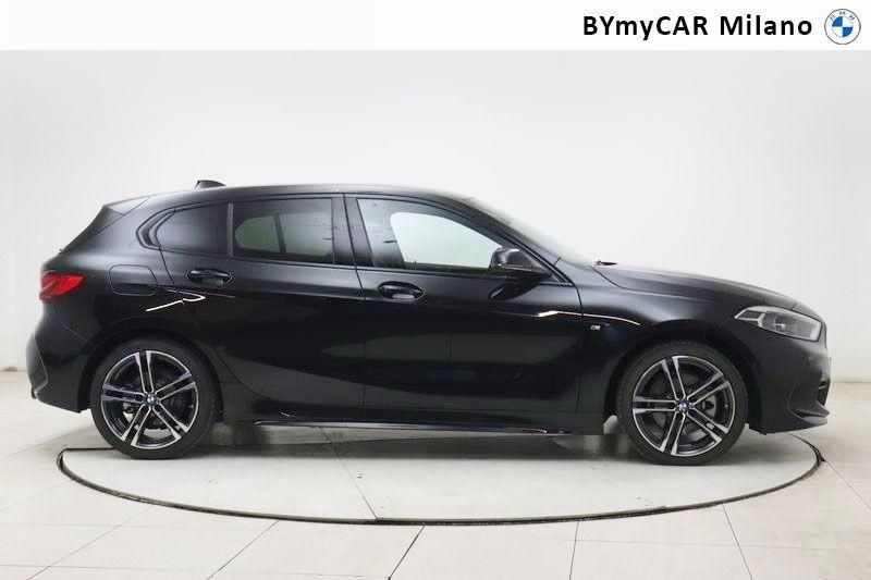 BMW Serie 1 118d Msport auto https://cdn.bymycar.eu/it-bo/assets/images/vehicles/vd/4839/BMW-SERIE-1-F40-jpg-6.jpg