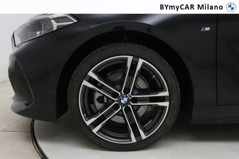 BMW Serie 1 118d Msport auto https://cdn.bymycar.eu/it-bo/assets/images/vehicles/vd/4839/BMW-SERIE-1-F40-jpg-9.jpg