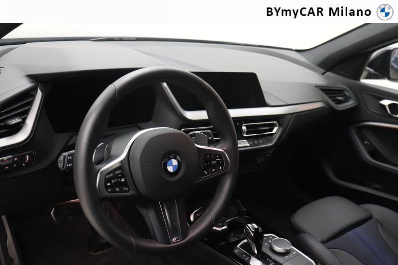 BMW Serie 1 118d Msport auto https://cdn.bymycar.eu/it-bo/assets/images/vehicles/vd/4931/BMW-SERIE-1-F40-jpg-10.jpg