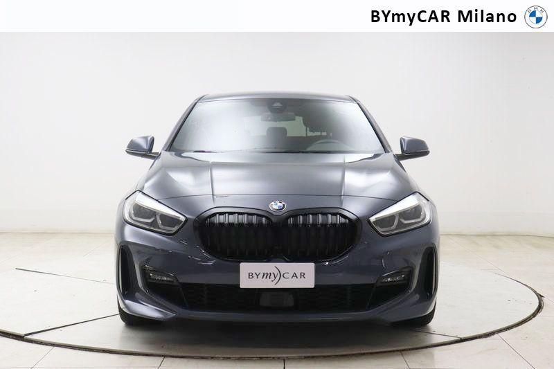 BMW Serie 1 118d Msport auto https://cdn.bymycar.eu/it-bo/assets/images/vehicles/vd/4985/BMW-SERIE-1-F40-jpg-4.jpg