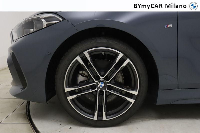 BMW Serie 1 118d Msport auto https://cdn.bymycar.eu/it-bo/assets/images/vehicles/vd/4985/BMW-SERIE-1-F40-jpg-9.jpg