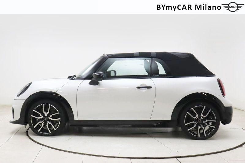Mini Mini Mini Cooper Cabrio 2.0 S Favoured auto https://cdn.bymycar.eu/it-bo/assets/images/vehicles/vd/5117/MINI-MINI-COOPER-CABRIO-F67-jpg-2.jpg