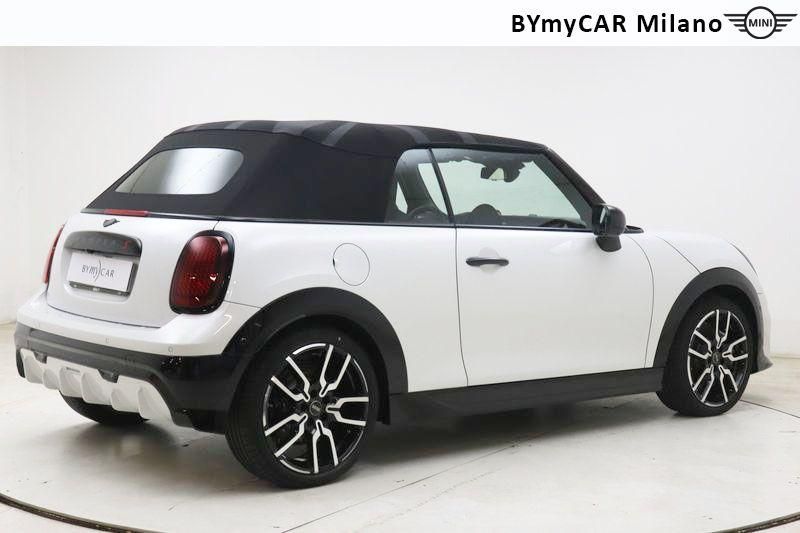 Mini Mini Mini Cooper Cabrio 2.0 S Favoured auto https://cdn.bymycar.eu/it-bo/assets/images/vehicles/vd/5117/MINI-MINI-COOPER-CABRIO-F67-jpg-7.jpg