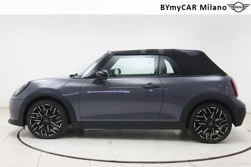 Mini Mini Mini Cooper Cabrio 2.0 S Favoured auto https://cdn.bymycar.eu/it-bo/assets/images/vehicles/vd/5118/MINI-MINI-COOPER-CABRIO-F67-jpg-2.jpg