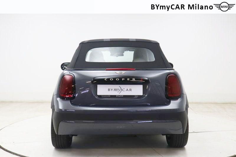 Mini Mini Mini Cooper Cabrio 2.0 S Favoured auto https://cdn.bymycar.eu/it-bo/assets/images/vehicles/vd/5118/MINI-MINI-COOPER-CABRIO-F67-jpg-3.jpg