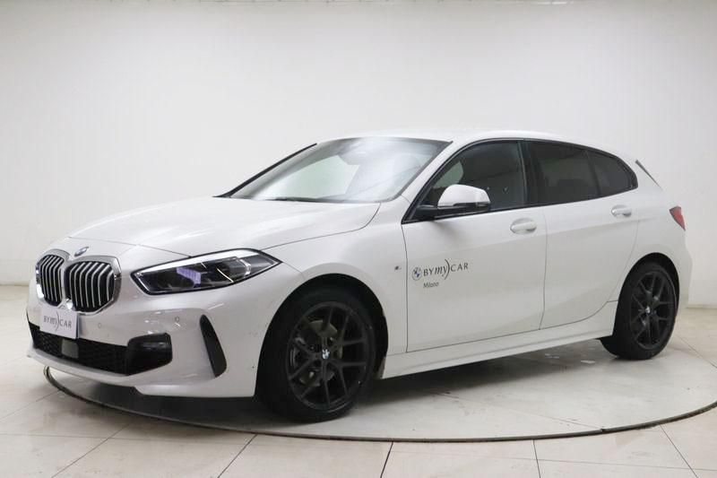 BMW Serie 1 118d Msport auto https://cdn.bymycar.eu/it-bo/assets/images/vehicles/vo/3309/BMW-SERIE-1-F40-jpg-0.jpg