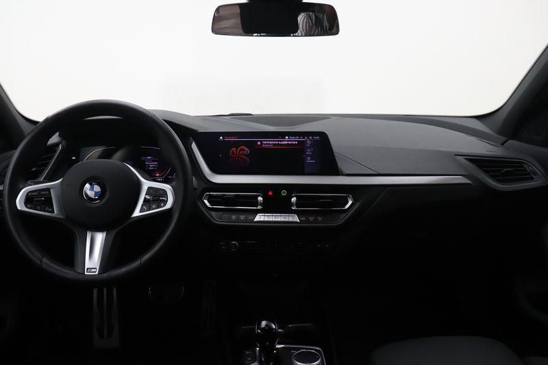 BMW Serie 1 118d Msport auto https://cdn.bymycar.eu/it-bo/assets/images/vehicles/vo/3309/BMW-SERIE-1-F40-jpg-13.jpg