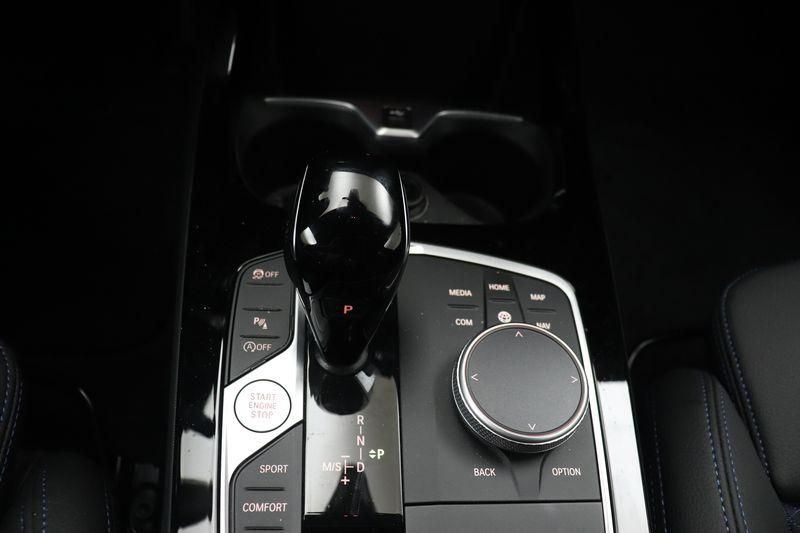 BMW Serie 1 118d Msport auto https://cdn.bymycar.eu/it-bo/assets/images/vehicles/vo/3309/BMW-SERIE-1-F40-jpg-9.jpg