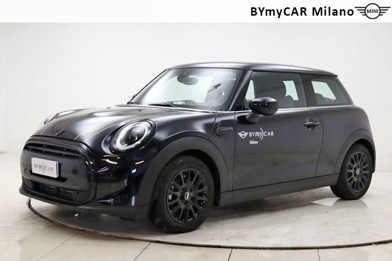 Mini Mini Mini 3p 1.5 Cooper Classic auto https://cdn.bymycar.eu/it-bo/assets/images/vehicles/vo/3677/MINI-MINI-IV-F56-2021-3P-jpg-0.jpg
