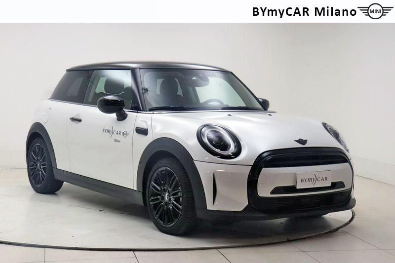 Mini Mini Mini 3p 1.5 Cooper Classic auto https://cdn.bymycar.eu/it-bo/assets/images/vehicles/vo/3682/MINI-MINI-IV-F56-2021-3P-jpg-5.jpg