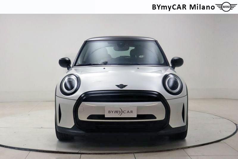 Mini Mini Mini 3p 1.5 Cooper Classic auto https://cdn.bymycar.eu/it-bo/assets/images/vehicles/vo/3704/MINI-MINI-IV-F56-2021-3P-jpg-4.jpg