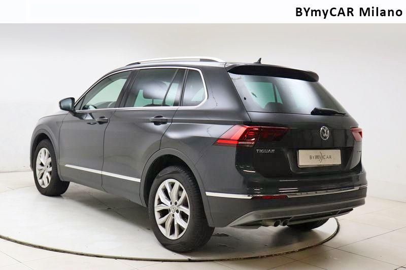 Volkswagen Tiguan Tiguan 2.0 tdi Business 4motion 150cv dsg https://cdn.bymycar.eu/it-bo/assets/images/vehicles/vo/3744/VOLKSWAGEN-TIGUAN-II-2016-jpg-16.jpg