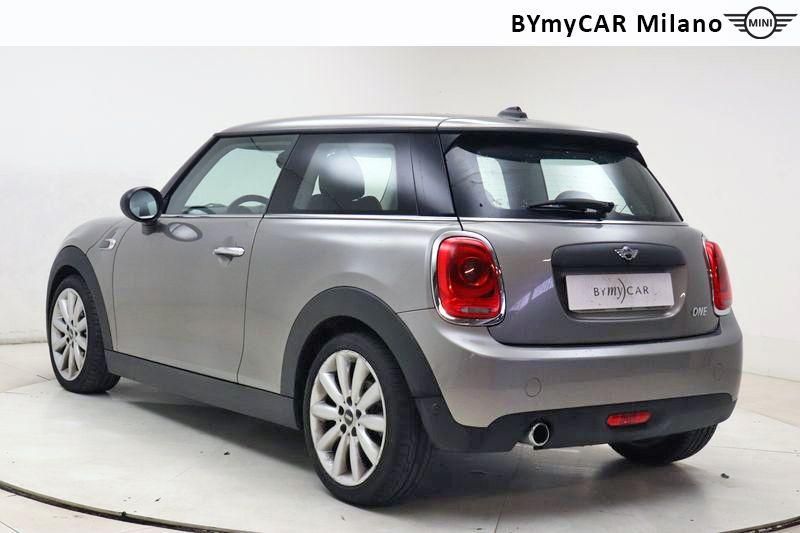 Mini Mini Mini 1.5 One Hype 3p auto https://cdn.bymycar.eu/it-bo/assets/images/vehicles/vo/3803/MINI-MINI-IV-F55-F56-2014-jpg-1.jpg