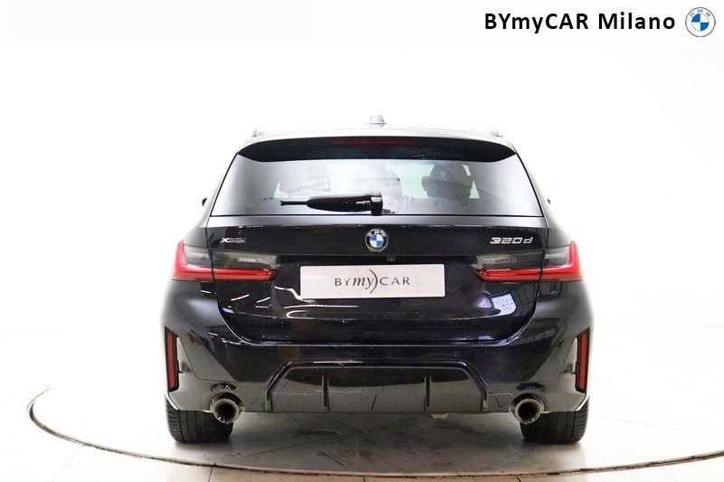 BMW Serie 3 320d Touring mhev 48V xdrive MSport auto https://cdn.bymycar.eu/it-bo/assets/images/vehicles/vo/3844/BMW-SERIE-3-G21-2022-TOURING-jpg-3.jpg