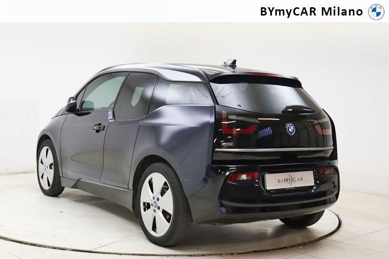 BMW i3 i3 120Ah Advantage https://cdn.bymycar.eu/it-bo/assets/images/vehicles/vo/3864/BMW-I3-2018-jpg-1.jpg