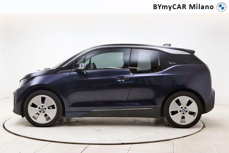 BMW i3 i3 120Ah Advantage https://cdn.bymycar.eu/it-bo/assets/images/vehicles/vo/3864/BMW-I3-2018-jpg-2.jpg