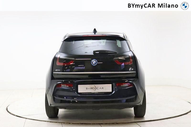 BMW i3 i3 120Ah Advantage https://cdn.bymycar.eu/it-bo/assets/images/vehicles/vo/3864/BMW-I3-2018-jpg-3.jpg