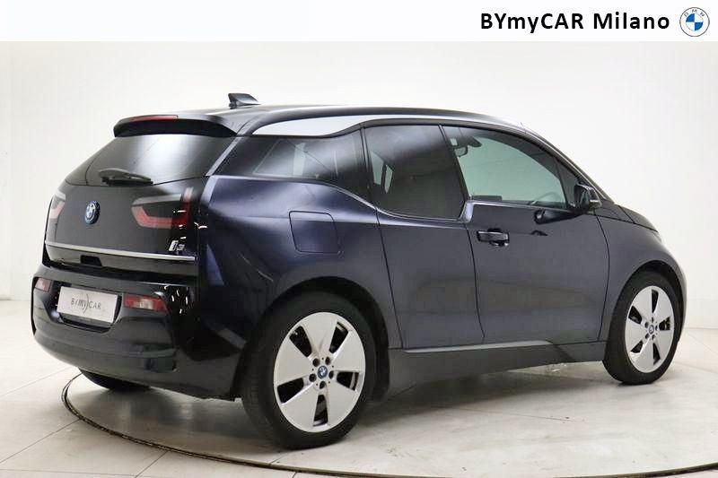 BMW i3 i3 120Ah Advantage https://cdn.bymycar.eu/it-bo/assets/images/vehicles/vo/3864/BMW-I3-2018-jpg-7.jpg