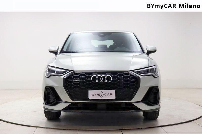 Audi Q3 Q3 Sportback 40 2.0 tfsi quattro s-tronic https://cdn.bymycar.eu/it-bo/assets/images/vehicles/vo/3901/AUDI-Q3-2019-SPORTBACK-jpg-4.jpg