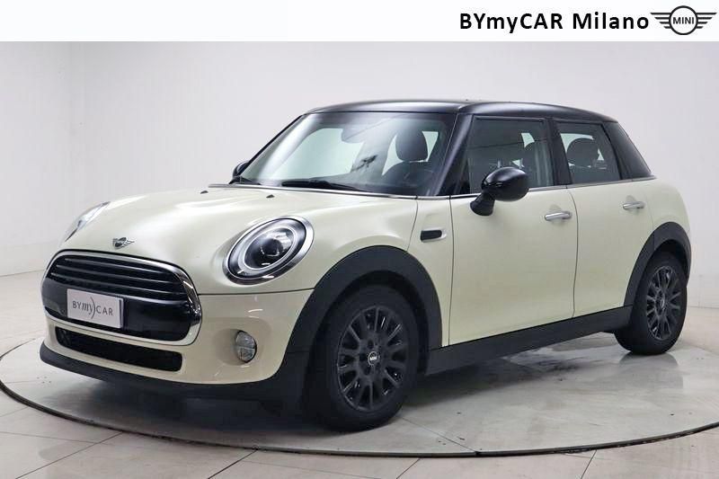 Mini Mini Mini 5p 1.5 Cooper D Business auto https://cdn.bymycar.eu/it-bo/assets/images/vehicles/vo/3956/MINI-MINI-IV-F55-2018-5P-jpg-0.jpg