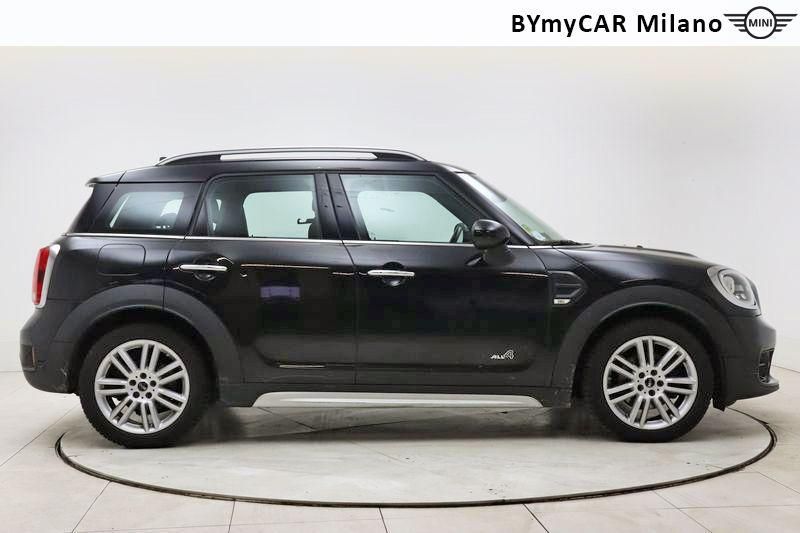 Mini Countryman Mini Countryman 2.0 Cooper D Business all4 auto my18 https://cdn.bymycar.eu/it-bo/assets/images/vehicles/vo/3982/MINI-MINI-COUNTRYMAN-F60-2017-jpg-6.jpg