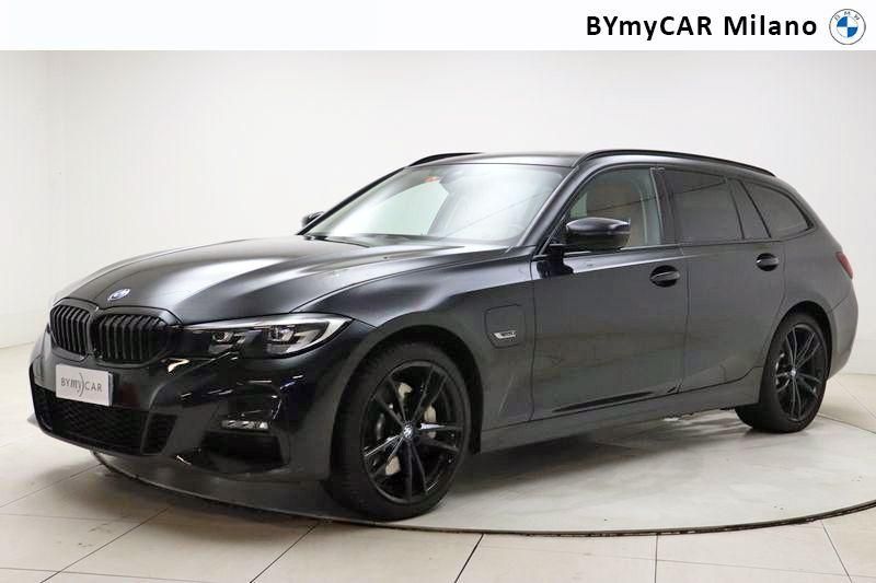 BMW Serie 3 330e Touring xdrive Luxury auto https://cdn.bymycar.eu/it-bo/assets/images/vehicles/vo/4008/BMW-SERIE-3-G21-2019-TOURING-jpg-0.jpg