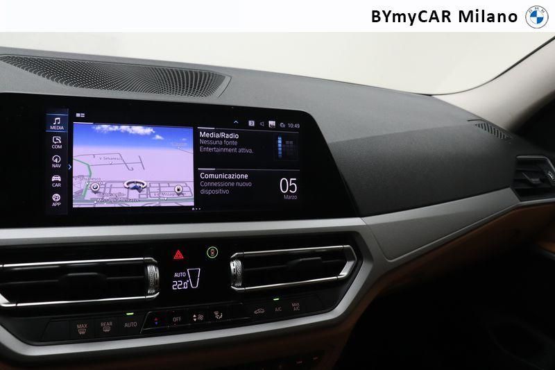 BMW Serie 3 330e Touring xdrive Luxury auto https://cdn.bymycar.eu/it-bo/assets/images/vehicles/vo/4008/BMW-SERIE-3-G21-2019-TOURING-jpg-13.jpg