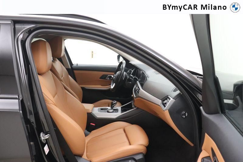 BMW Serie 3 330e Touring xdrive Luxury auto https://cdn.bymycar.eu/it-bo/assets/images/vehicles/vo/4008/BMW-SERIE-3-G21-2019-TOURING-jpg-9.jpg