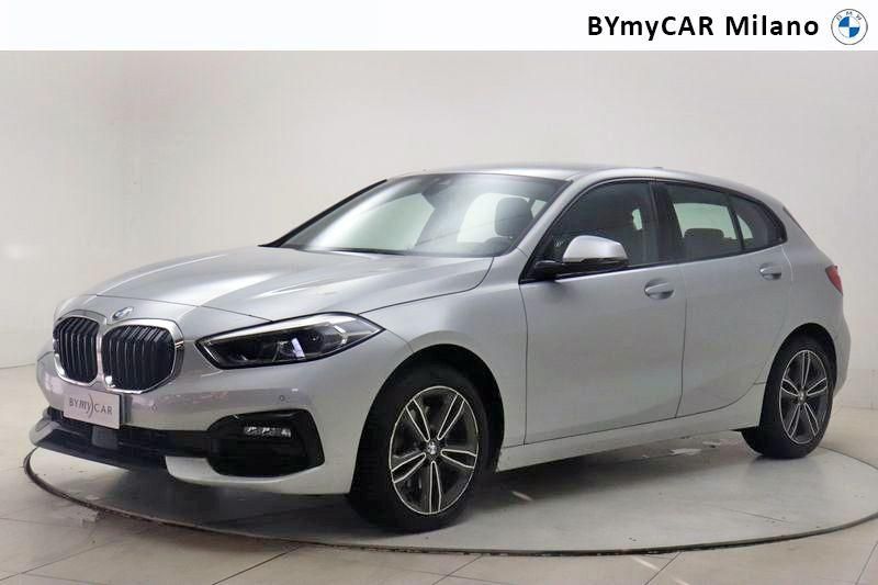 BMW Serie 1 116d Sport auto https://cdn.bymycar.eu/it-bo/assets/images/vehicles/vo/4019/BMW-SERIE-1-F40-jpg-0.jpg