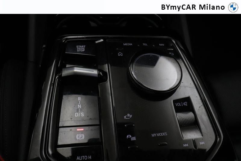 BMW Serie 5 520d 48V xdrive MSport auto https://cdn.bymycar.eu/it-bo/assets/images/vehicles/vo/4077/BMW-SERIE-5-G60-BERLINA-jpg-12.jpg