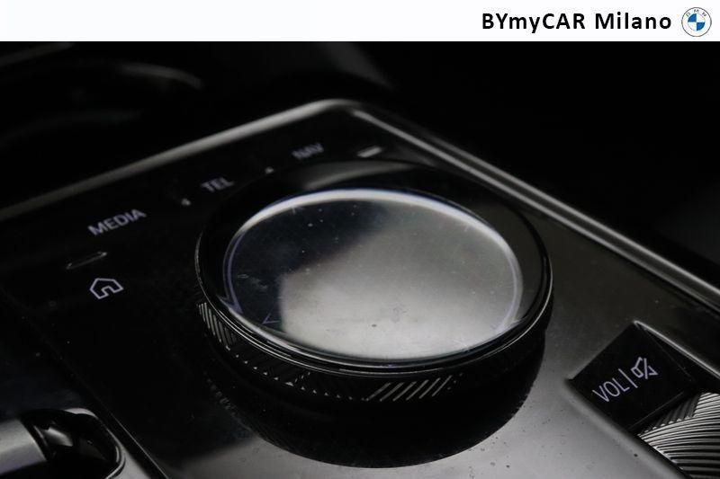 BMW Serie 5 520d 48V xdrive MSport auto https://cdn.bymycar.eu/it-bo/assets/images/vehicles/vo/4077/BMW-SERIE-5-G60-BERLINA-jpg-13.jpg
