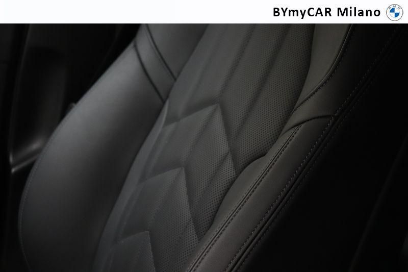 BMW Serie 5 520d 48V xdrive MSport auto https://cdn.bymycar.eu/it-bo/assets/images/vehicles/vo/4077/BMW-SERIE-5-G60-BERLINA-jpg-17.jpg