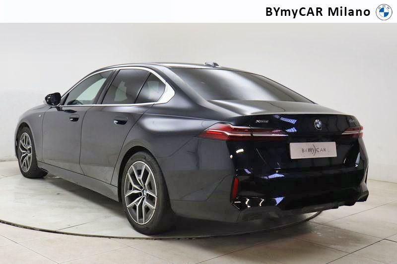 BMW Serie 5 520d 48V xdrive MSport auto https://cdn.bymycar.eu/it-bo/assets/images/vehicles/vo/4077/BMW-SERIE-5-G60-BERLINA-jpg-19.jpg