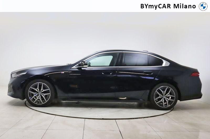 BMW Serie 5 520d 48V xdrive MSport auto https://cdn.bymycar.eu/it-bo/assets/images/vehicles/vo/4077/BMW-SERIE-5-G60-BERLINA-jpg-2.jpg