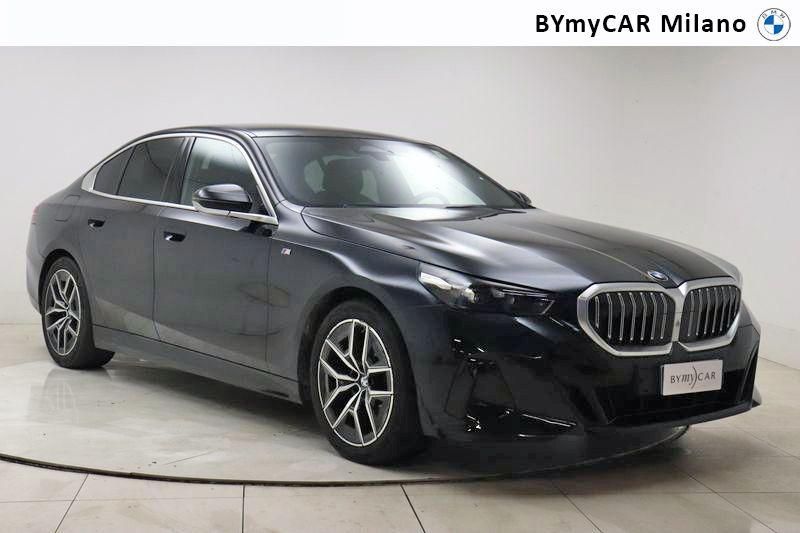 BMW Serie 5 520d 48V xdrive MSport auto https://cdn.bymycar.eu/it-bo/assets/images/vehicles/vo/4077/BMW-SERIE-5-G60-BERLINA-jpg-5.jpg