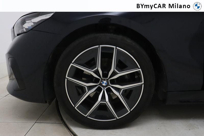 BMW Serie 5 520d 48V xdrive MSport auto https://cdn.bymycar.eu/it-bo/assets/images/vehicles/vo/4077/BMW-SERIE-5-G60-BERLINA-jpg-9.jpg