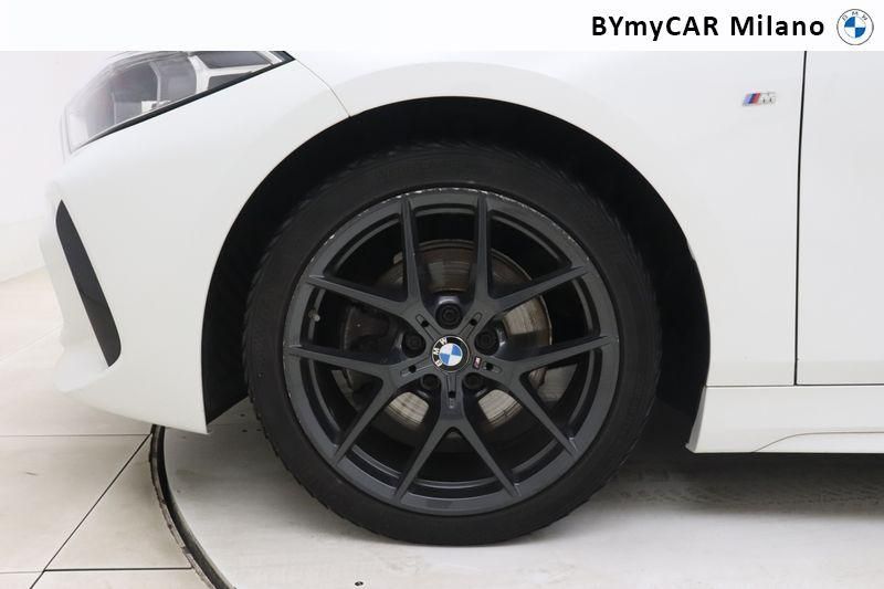 BMW Serie 1 116d Msport auto https://cdn.bymycar.eu/it-bo/assets/images/vehicles/vo/4100/BMW-SERIE-1-F40-jpg-6.jpg