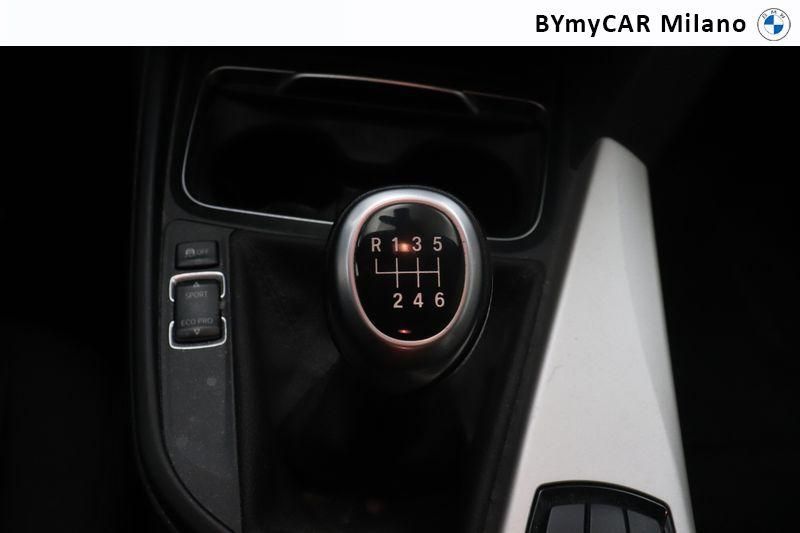 BMW Serie 3 320d Touring https://cdn.bymycar.eu/it-bo/assets/images/vehicles/vo/4101/BMW-SERIE-3-F31-2015-TOURING-jpg-13.jpg