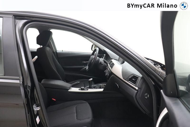 BMW Serie 3 320d Touring https://cdn.bymycar.eu/it-bo/assets/images/vehicles/vo/4101/BMW-SERIE-3-F31-2015-TOURING-jpg-19.jpg
