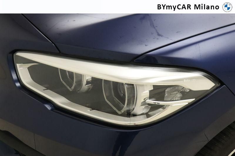 BMW Serie 1 116d Urban 5p auto https://cdn.bymycar.eu/it-bo/assets/images/vehicles/vo/4109/BMW-SERIE-1-F-2F20-21-2015-jpg-10.jpg