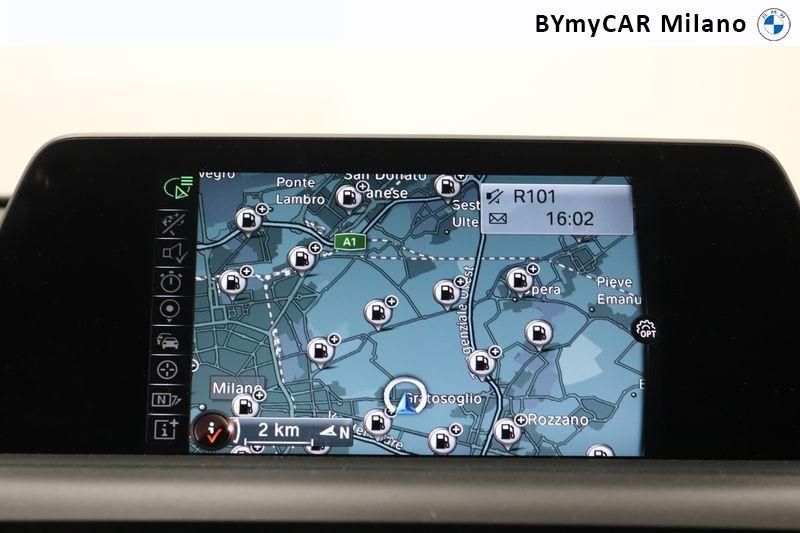 BMW Serie 1 116d Urban 5p auto https://cdn.bymycar.eu/it-bo/assets/images/vehicles/vo/4109/BMW-SERIE-1-F-2F20-21-2015-jpg-14.jpg